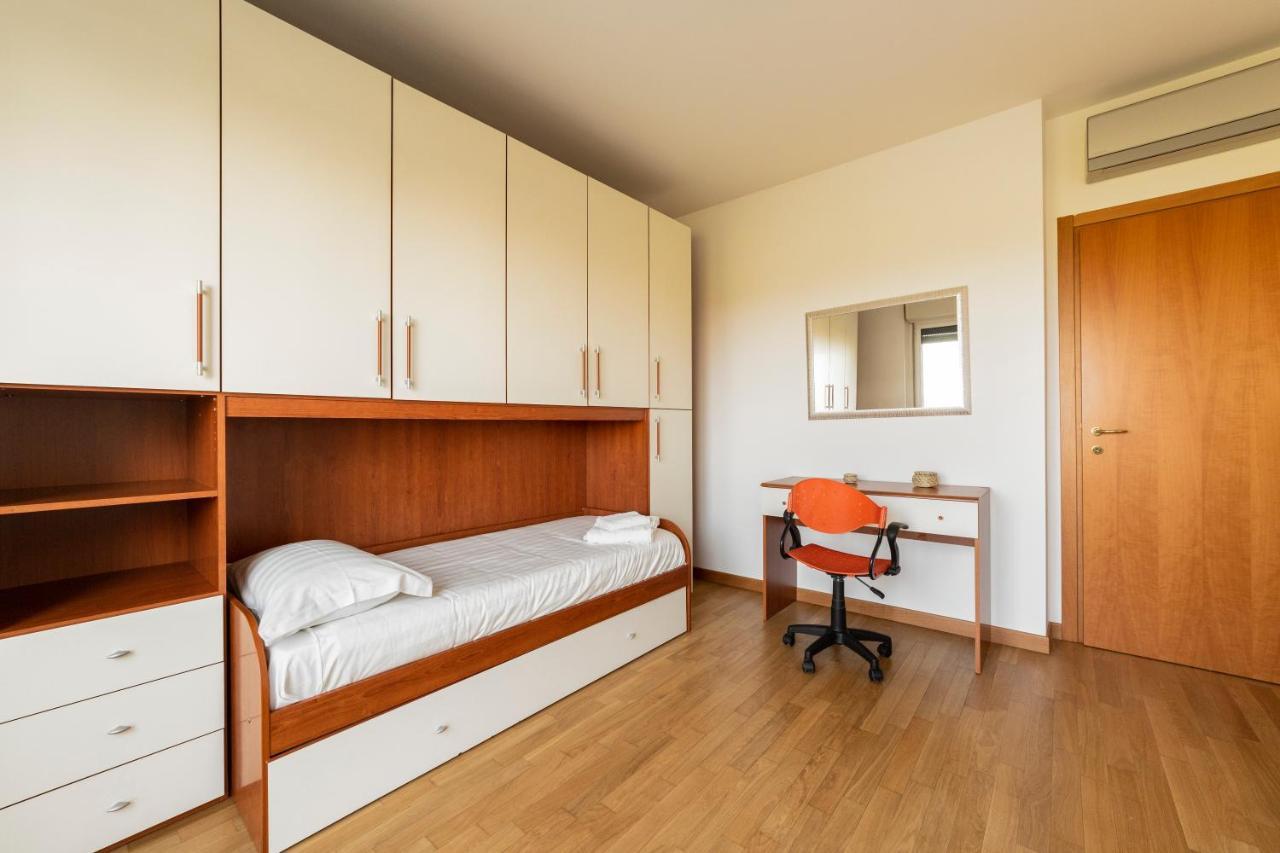 Apartmán Milano Rogoredo Apt With Terrace! Exteriér fotografie